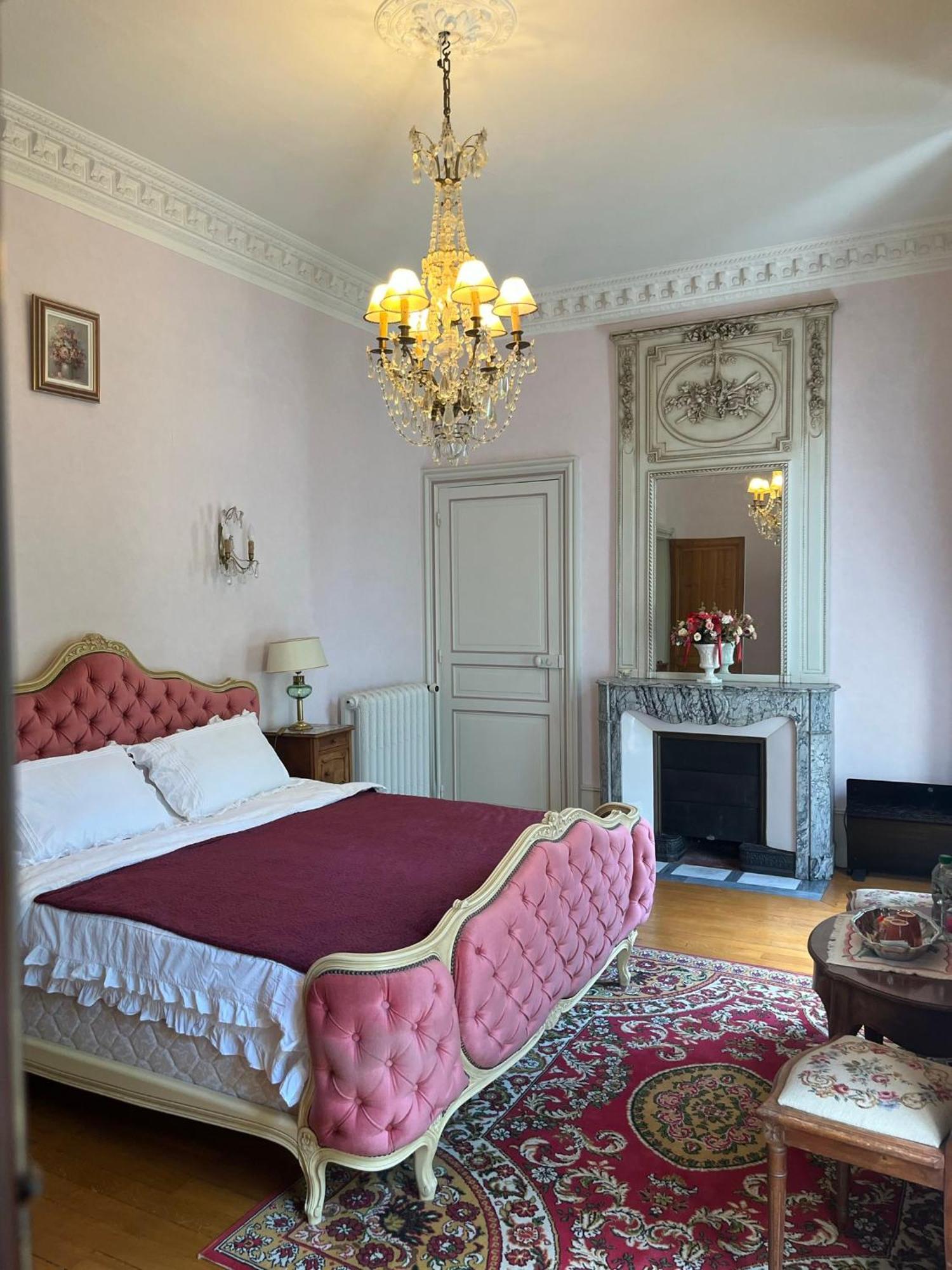Bed and Breakfast Demeure Des Payratons Saint-Gerand-le-Puy Экстерьер фото